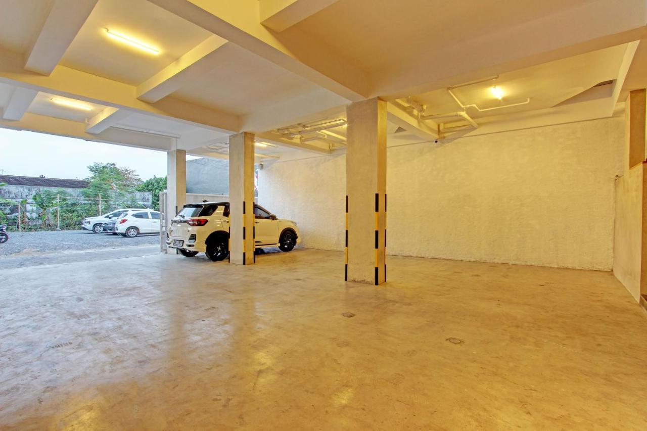 Super Oyo Capital O 92987 Keenan Living Perumnas Maguwo Exteriér fotografie